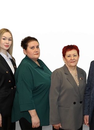 Коллектив отдела землеустройства Светлогорского райисполкома